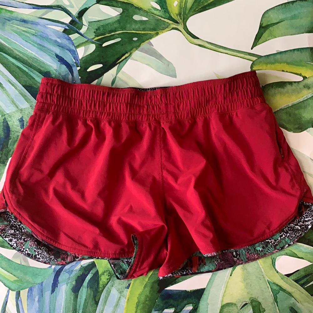 Lululemon Choose a side reversible shorts